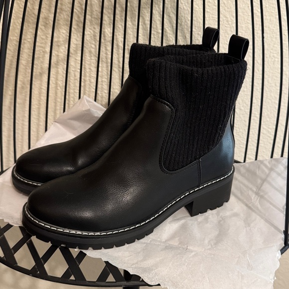 Kensie Ankle Boots - Picture 2 of 6